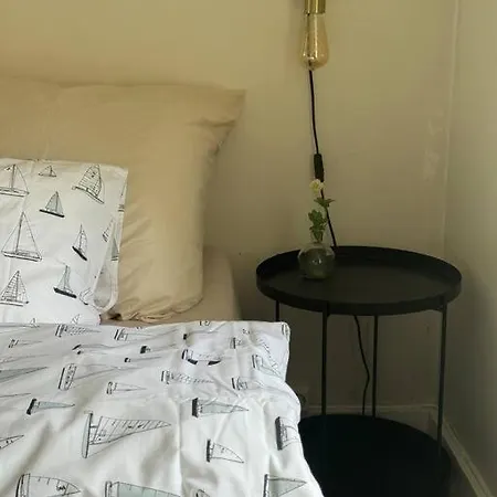 Cosy By The Sea And Beach Apartment *