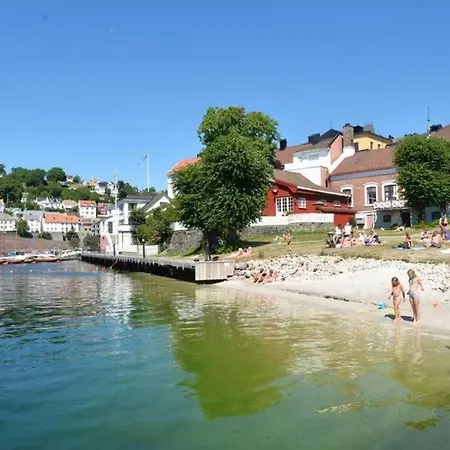 Cosy By The Sea And Beach Apartment Arendal